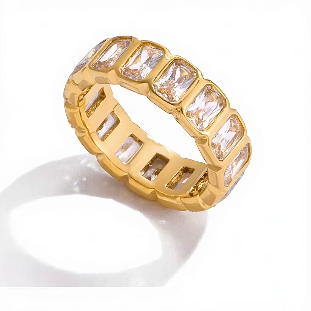 Bague Zina – portée sur main