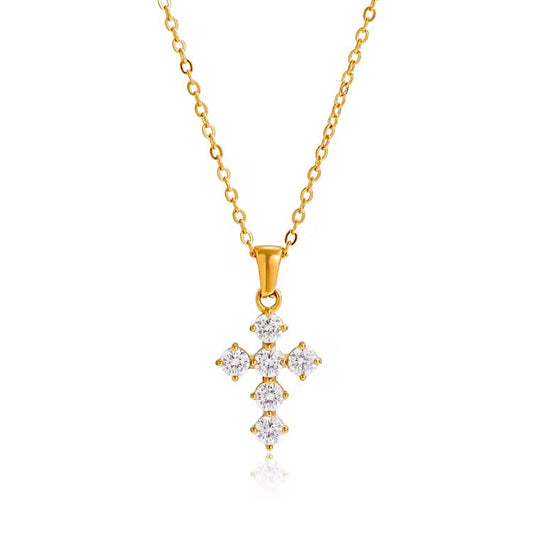 Collier Éloa - croix zircones dorée - fond blanc